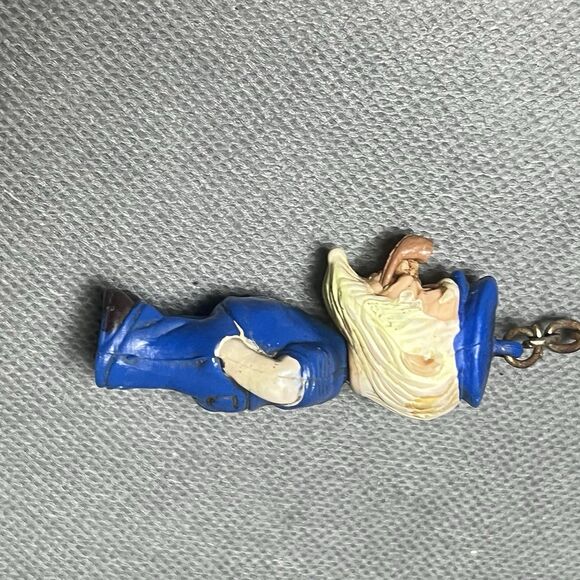 Vntg Keyring US Sailor Salty Dog Sailor w/Pipe US Navy Old Time Sailor-Keychain - Picture 3 of 10